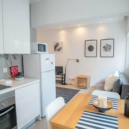 Апартаменти Casual @ 5 De Outubro *