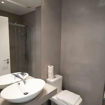 Casual @ 5 De Outubro Апартаменти